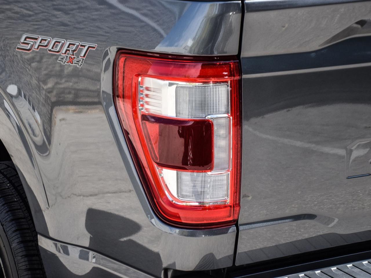 2022 Ford F-150 |LARIAT|PANOROOF|502A|COPILOT360|SPORTPACK|20S| Photo