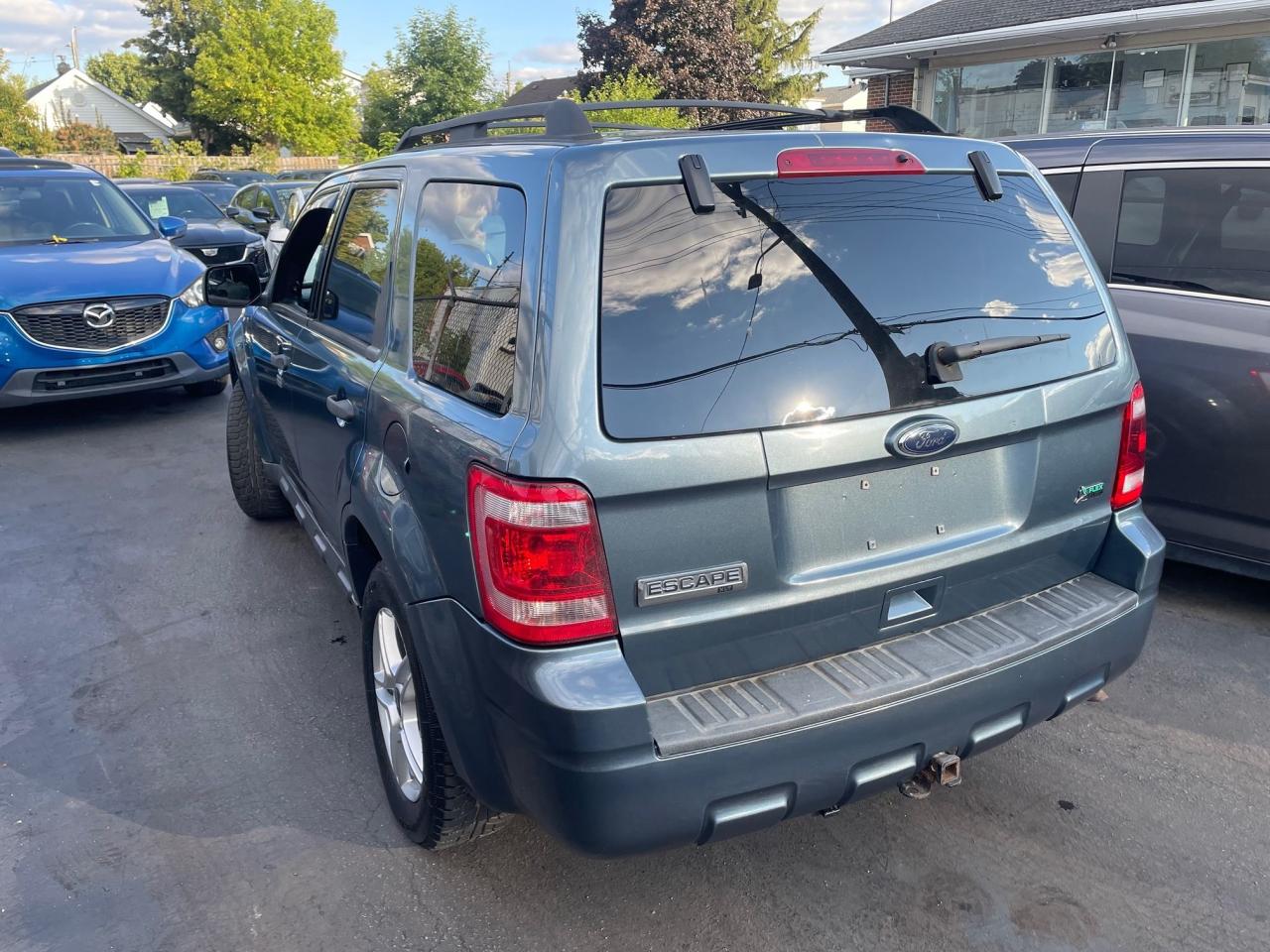 2010 Ford Escape XLT *2 SETS OF RIMS & TIRES, SAFETY* - Photo #6