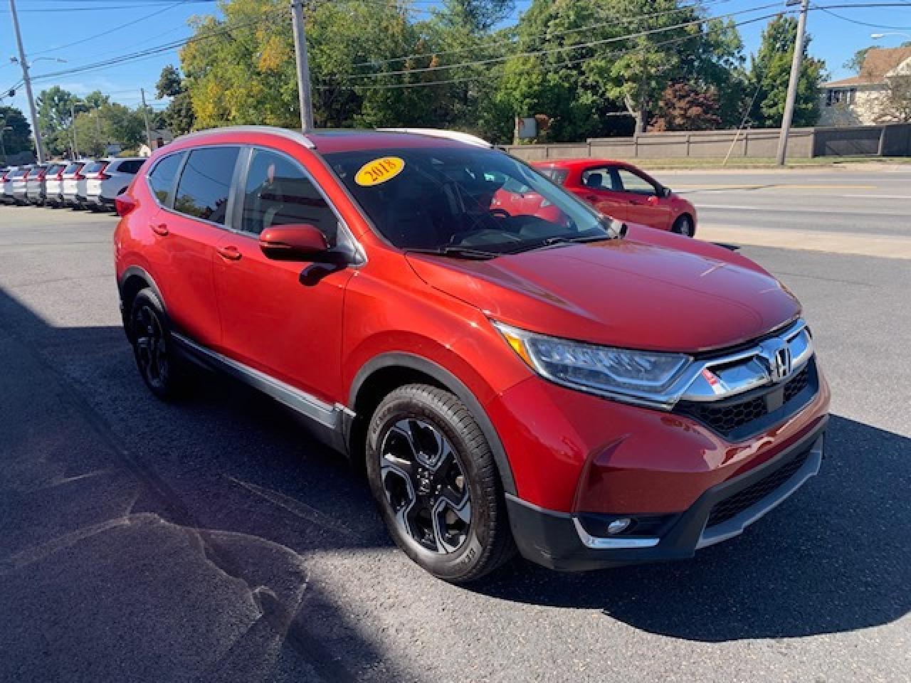 2018 Honda CR-V Touring Photo3