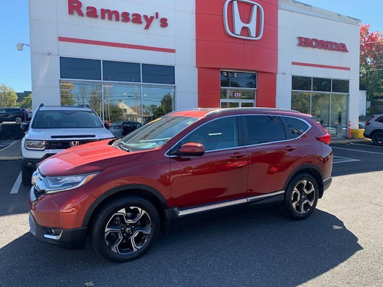 2018 Honda CR-V Touring Photo0