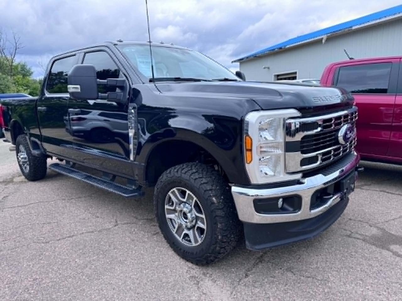 2025 Ford F-250 Super Duty SRW XLT Photo