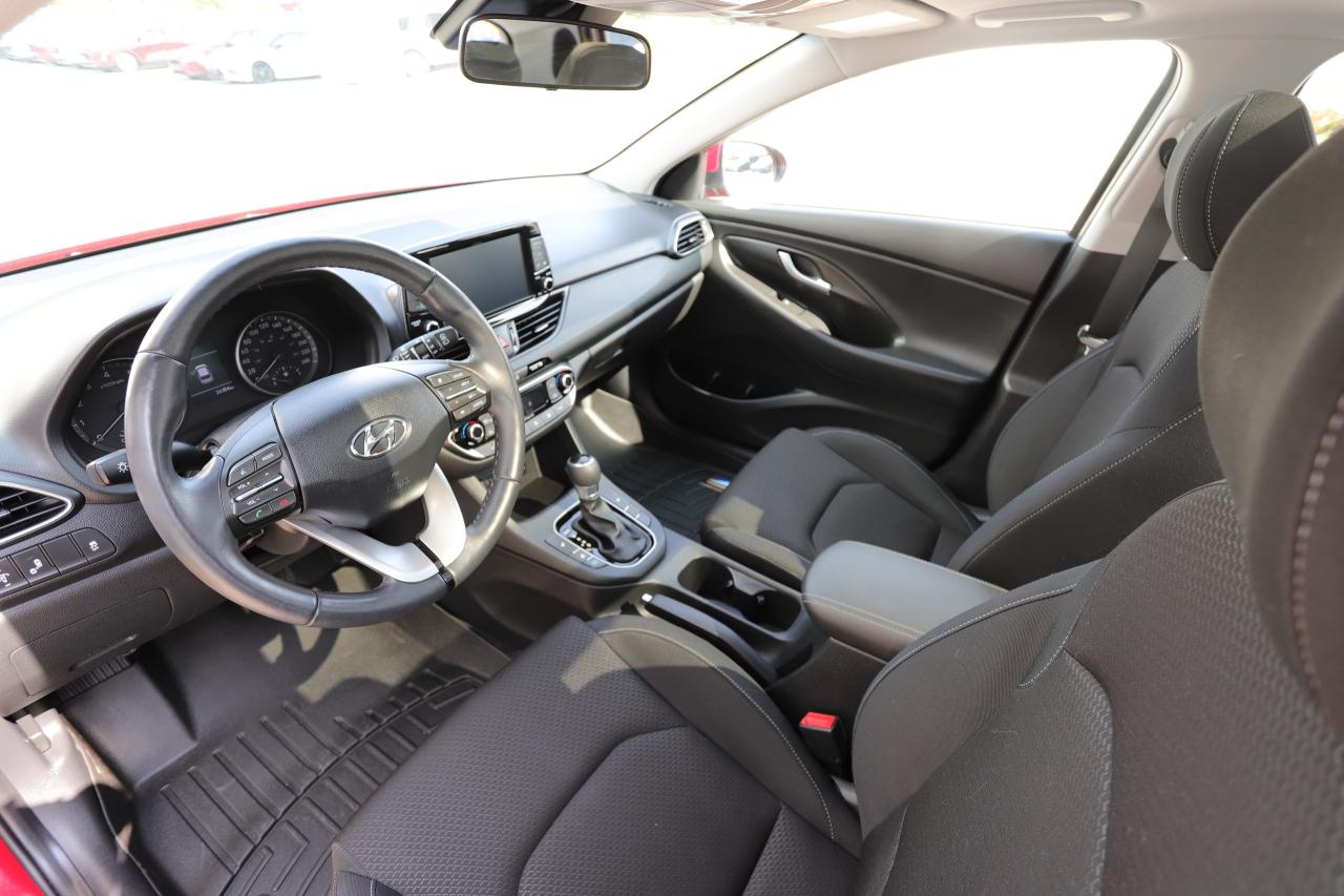 2020 Hyundai Elantra GT Luxury Auto Photo