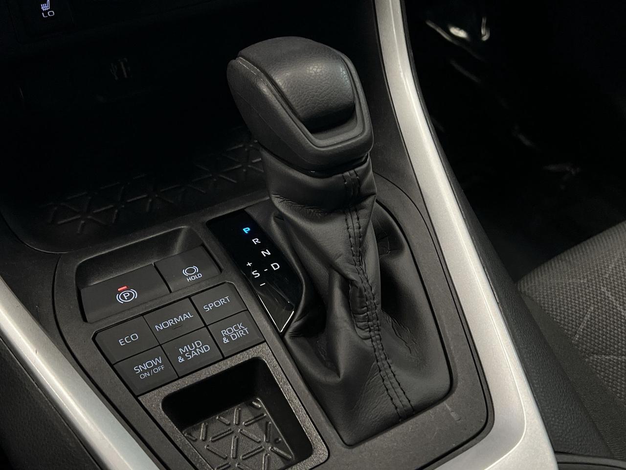 2023 Toyota RAV4 AWD | HEATED SEATS |CARPLAY | BLIND SPOT| REAR CAM Photo