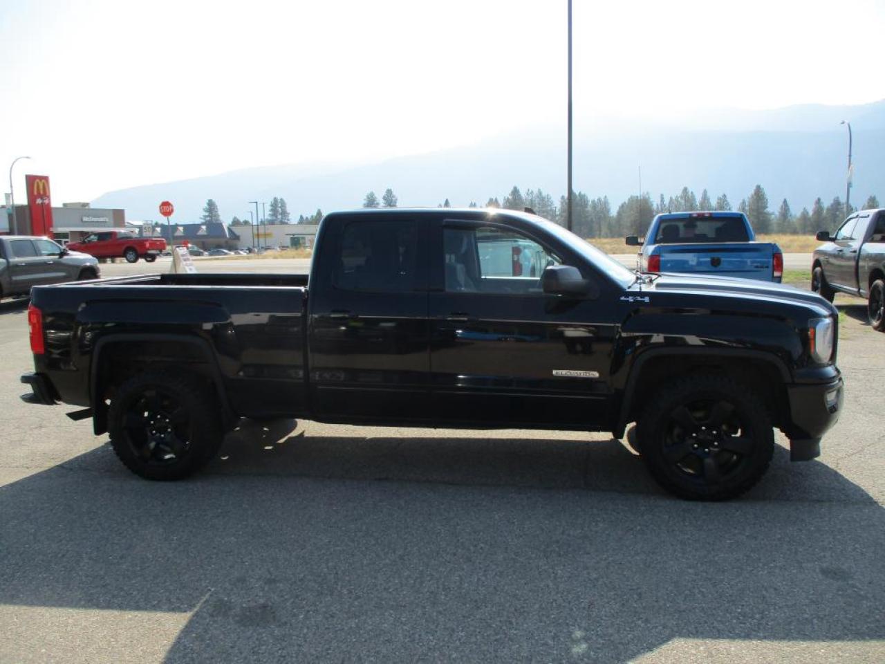 2018 GMC Sierra 1500 Double Cab 4x4 - Photo #4