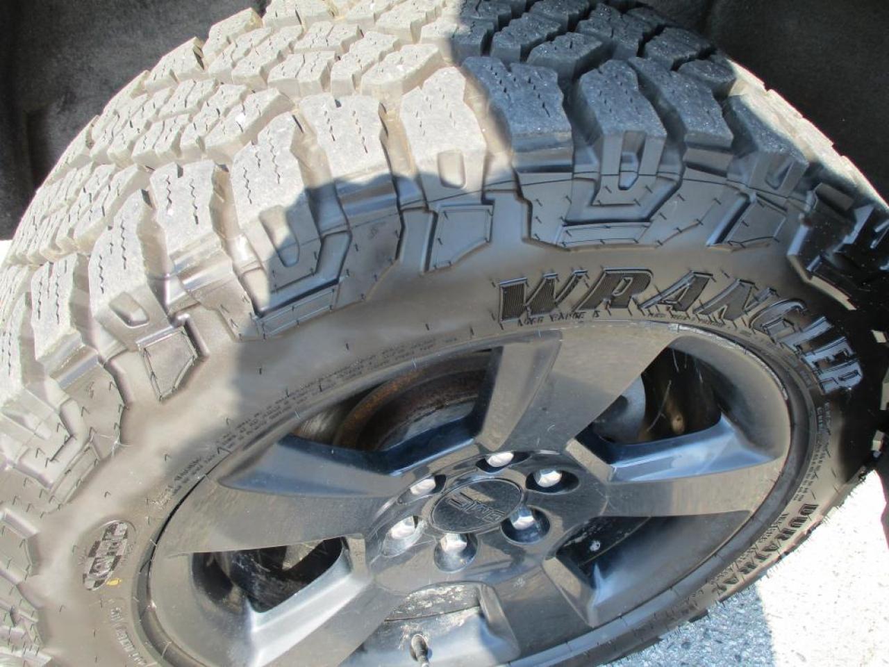 2018 GMC Sierra 1500 Double Cab 4x4 - Photo #20