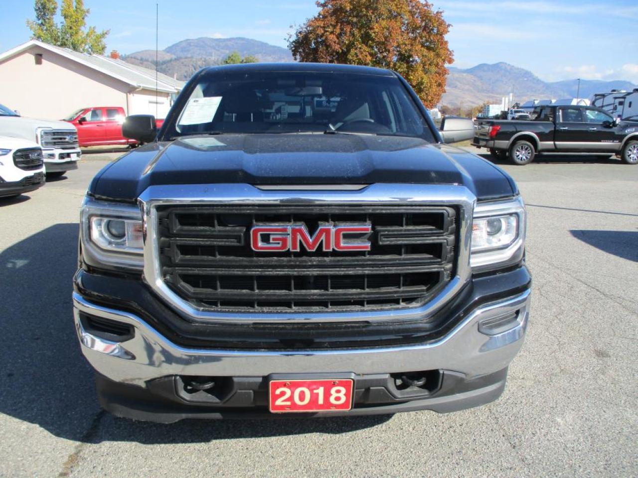 2018 GMC Sierra 1500 Crew Cab 4X4 Photo1