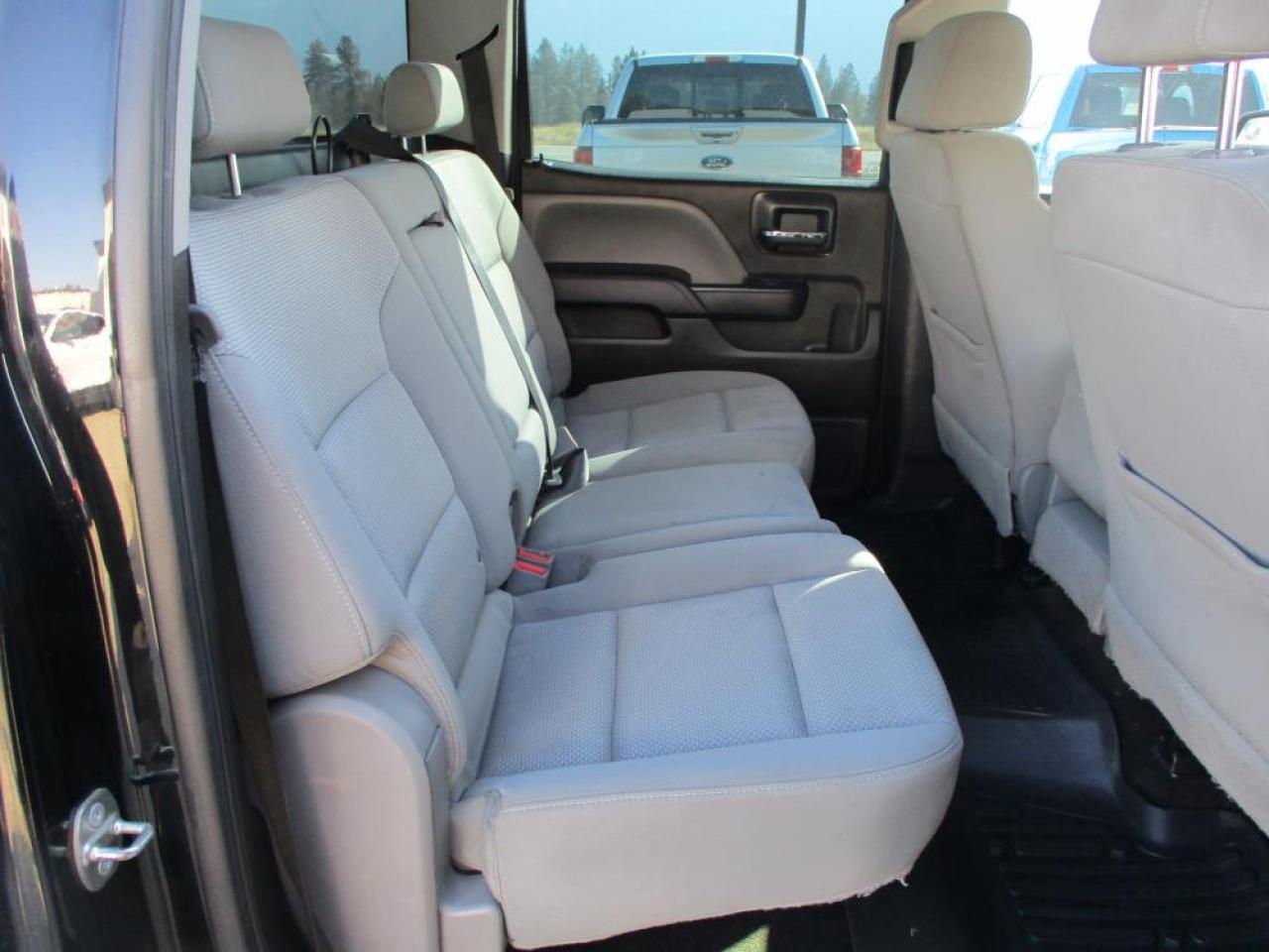 2018 GMC Sierra 1500 Crew Cab 4X4 Photo12