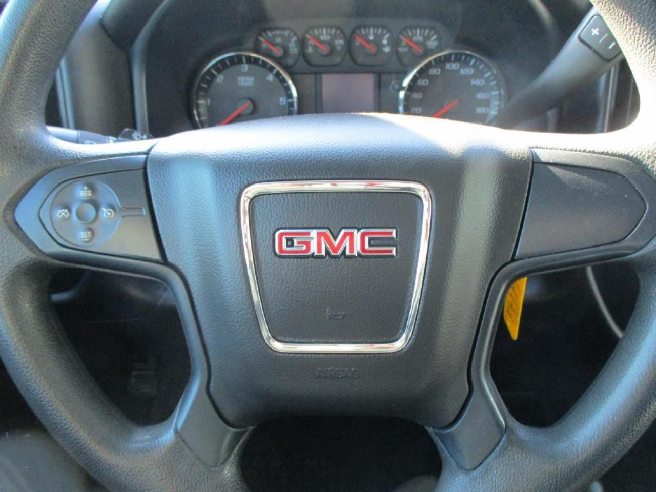 2018 GMC Sierra 1500 Crew Cab 4X4 Photo14