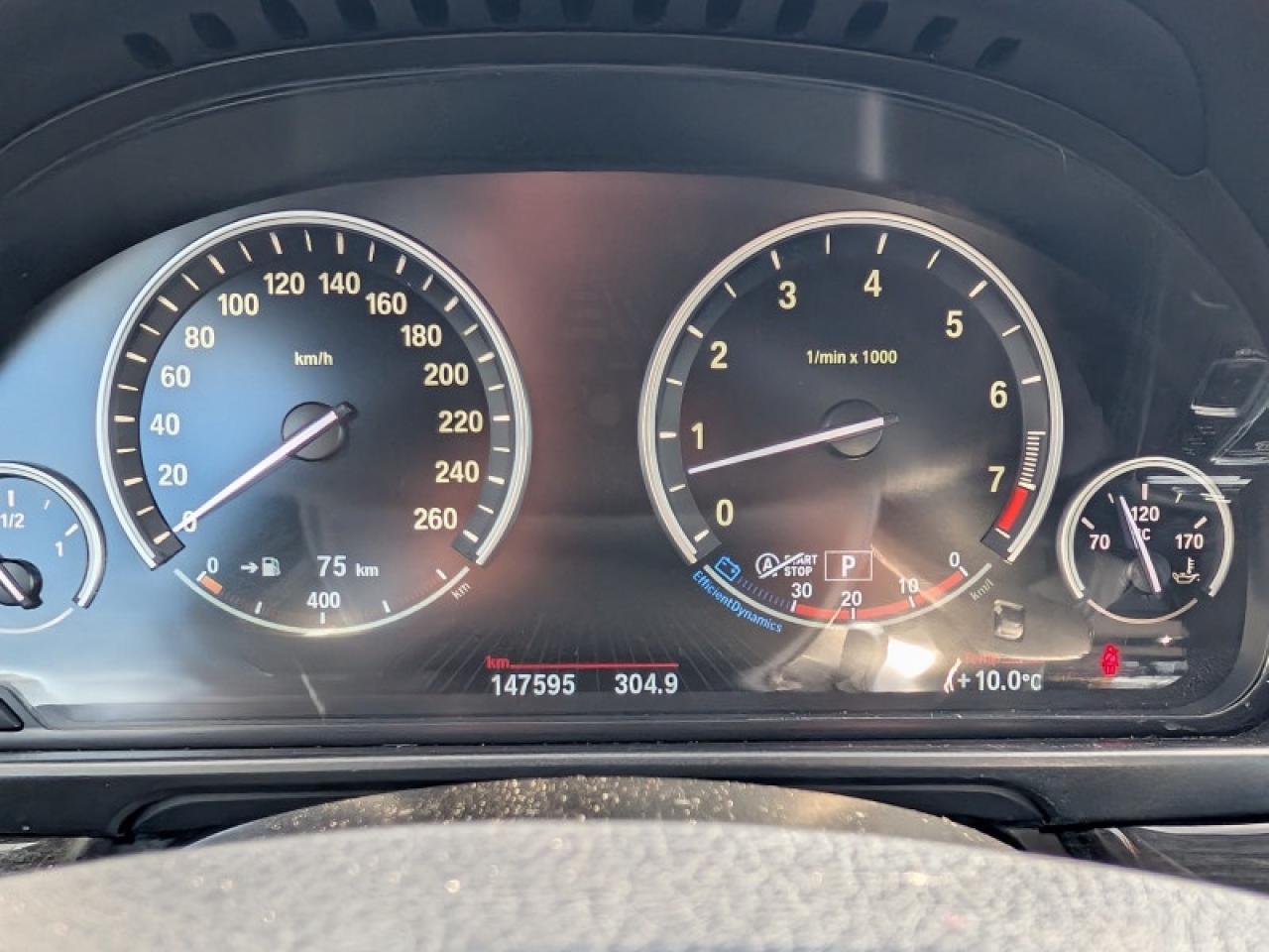 2014 BMW 5 Series 535i xDrive  **PREMIUM PACKAGE** Photo