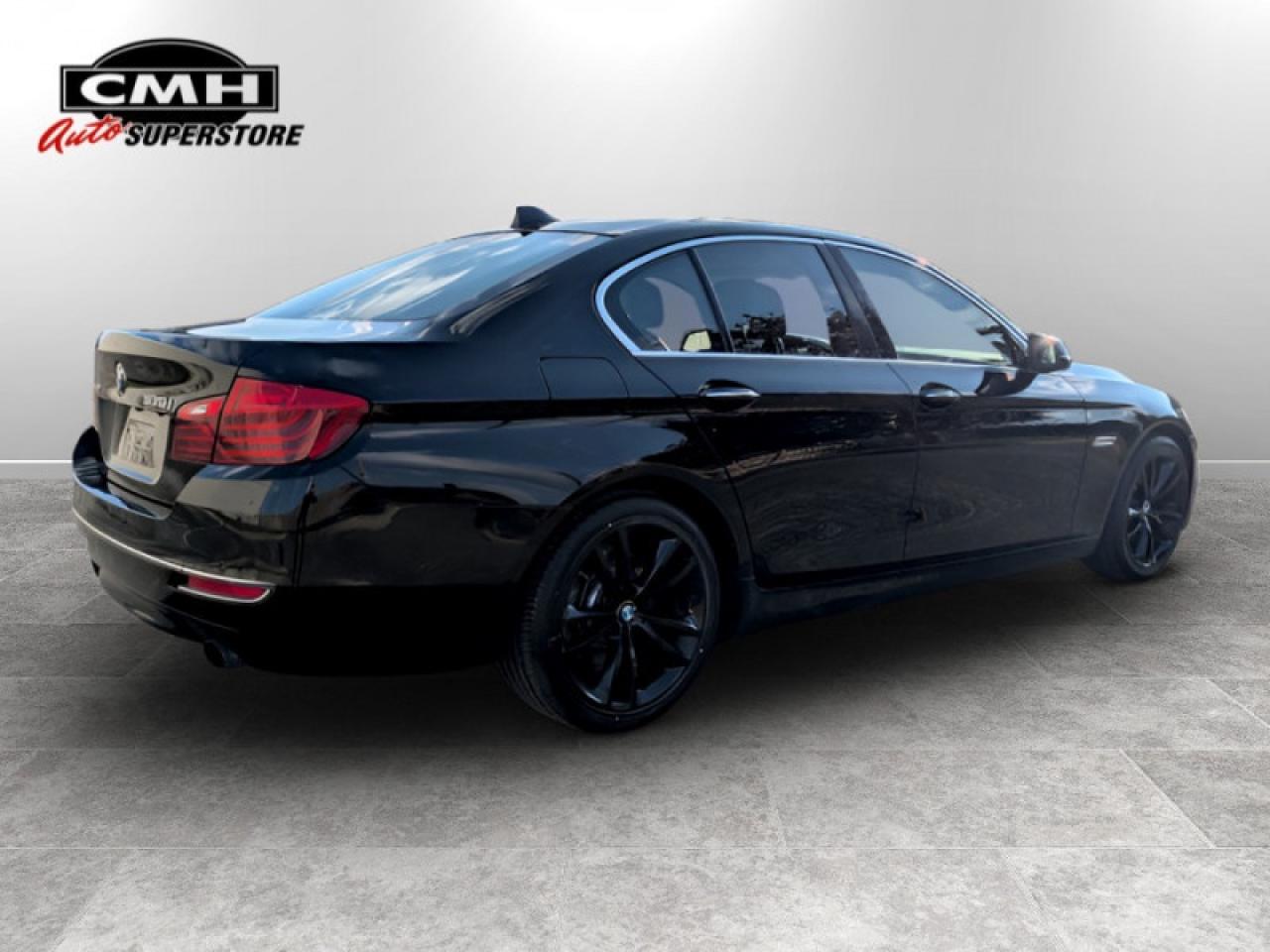 2014 BMW 5 Series 535i xDrive  **PREMIUM PACKAGE** Photo