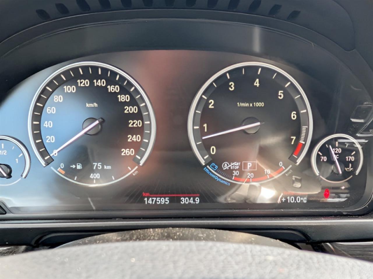 2014 BMW 5 Series 535i xDrive  **PREMIUM PACKAGE** Photo