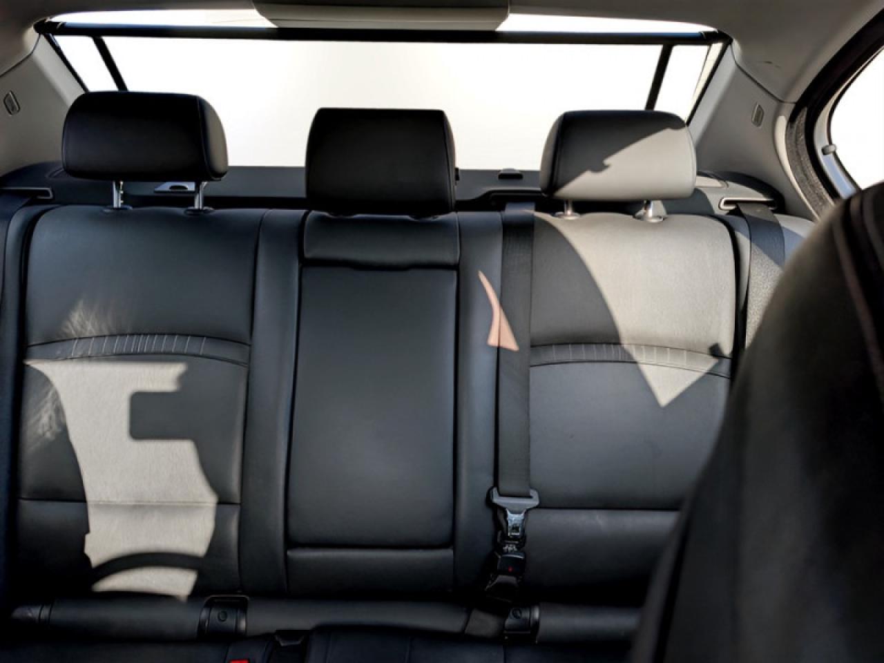 2014 BMW 5 Series 535i xDrive  **PREMIUM PACKAGE** Photo