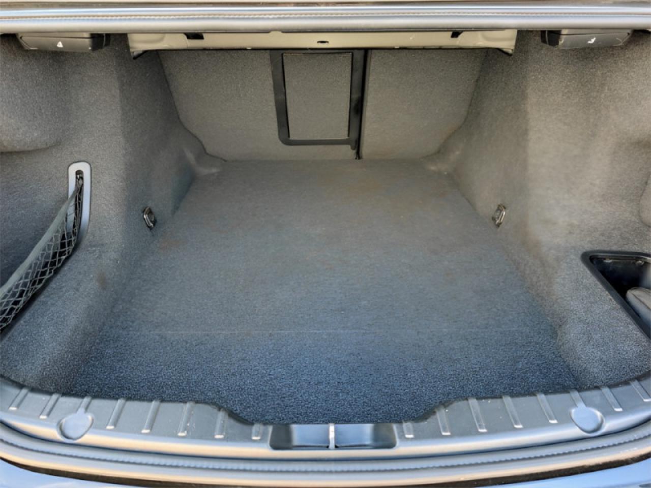 2014 BMW 5 Series 535i xDrive  **PREMIUM PACKAGE** Photo