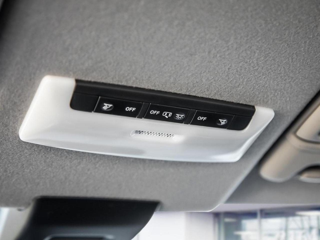 2025 Nissan Kicks Play SV  - Heated Seats -  Apple CarPlay Photo