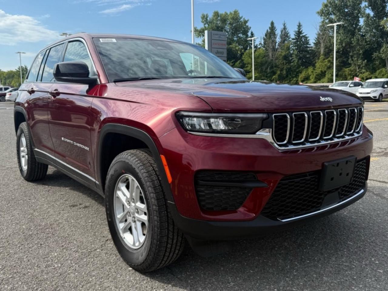 2025 Jeep Grand Cherokee Laredo  - Sunroof Photo