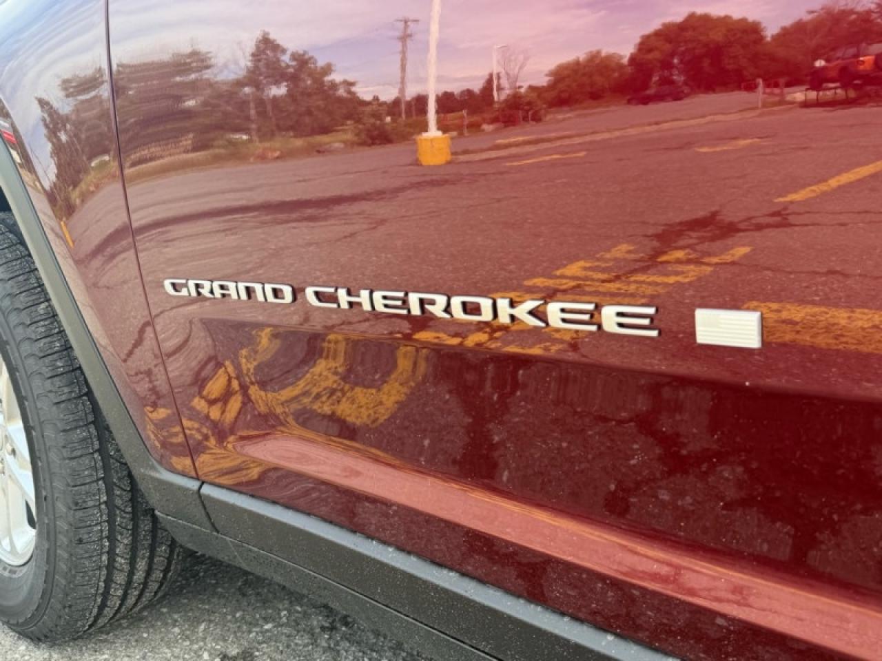 2025 Jeep Grand Cherokee Laredo  - Sunroof Photo