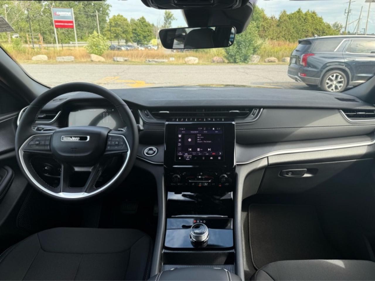 2025 Jeep Grand Cherokee Laredo  - Sunroof Photo