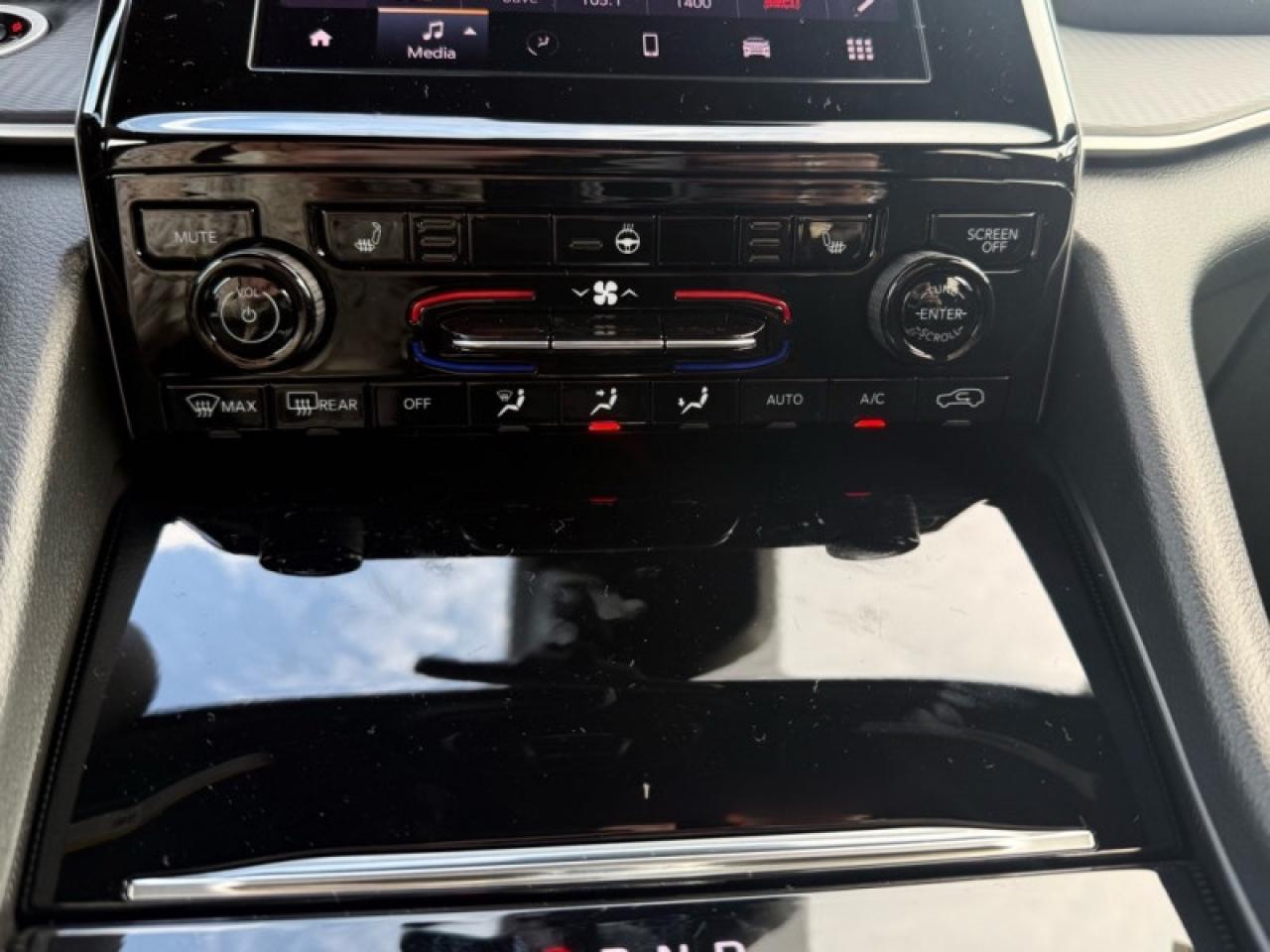 2025 Jeep Grand Cherokee Laredo  - Sunroof Photo