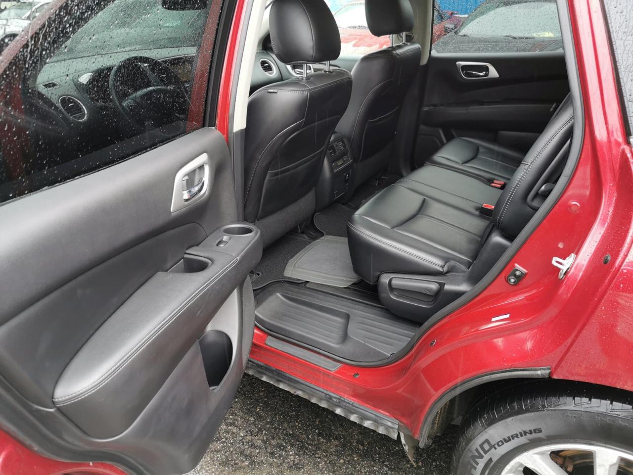 2015 Nissan Pathfinder SV - Photo #23