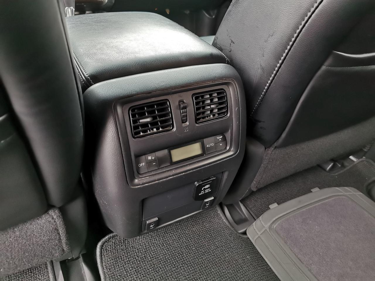 2015 Nissan Pathfinder SV - Photo #26