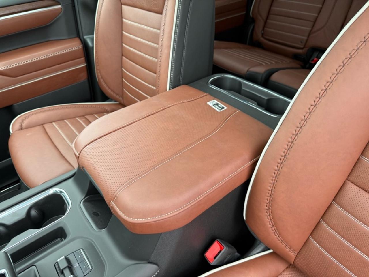 2026 GMC Sierra 1500 Denali Ultimate  - Leather Seats Photo