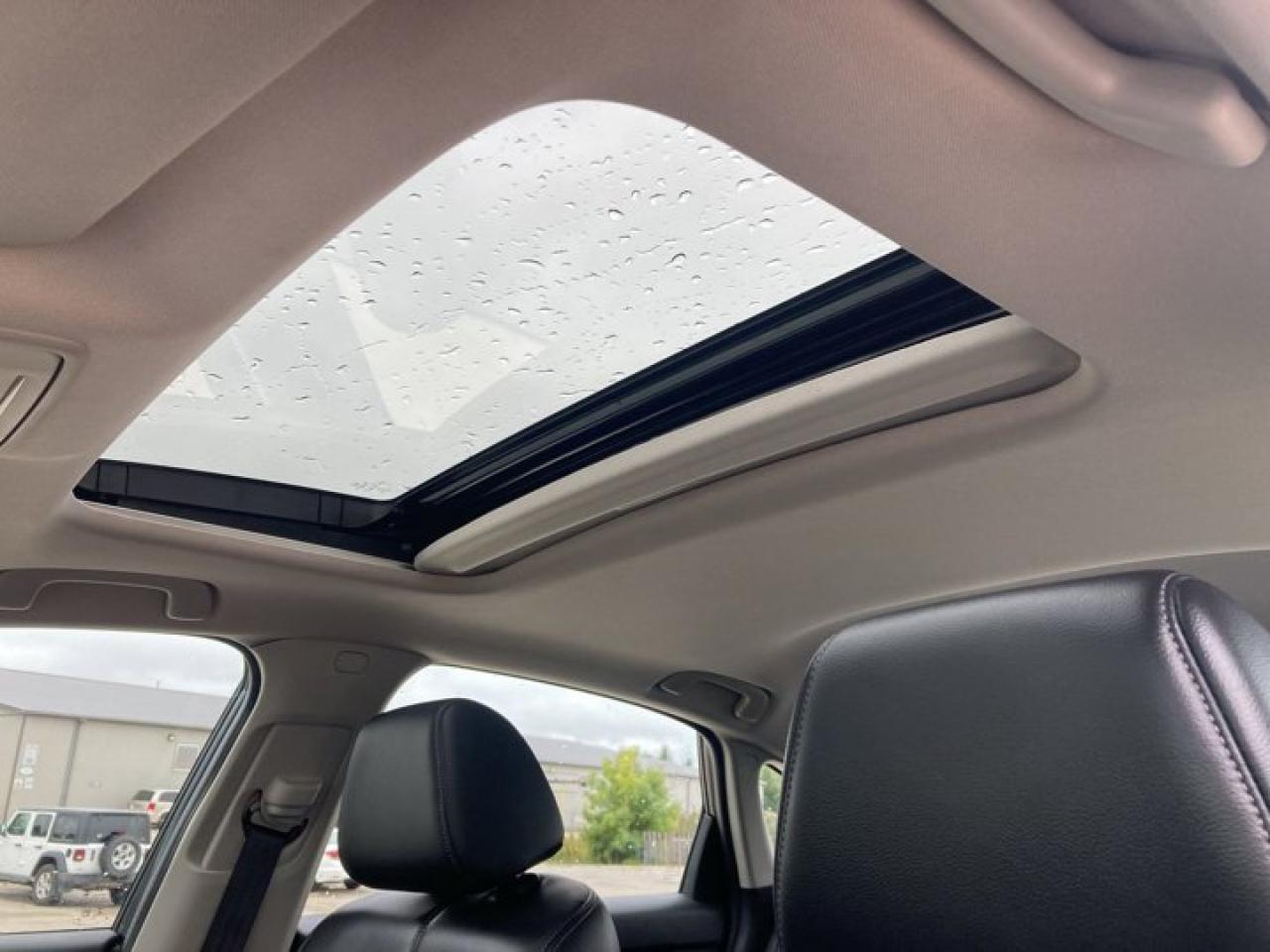 2022 Honda Civic Sedan Touring | Factory Remote Start | Heated Seats | Leather Photo