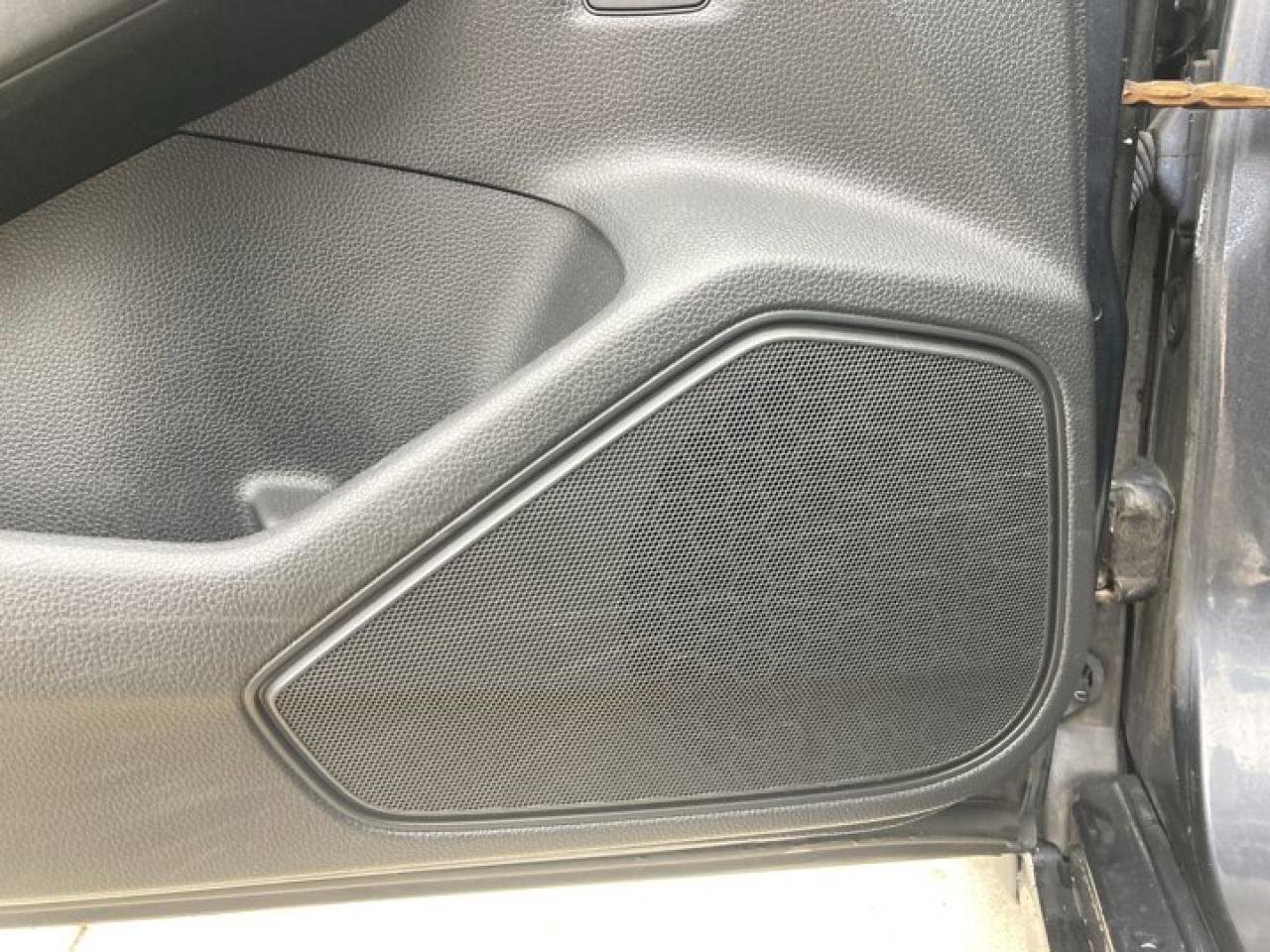 2022 Honda Civic Sedan Touring | Factory Remote Start | Heated Seats | Leather Photo