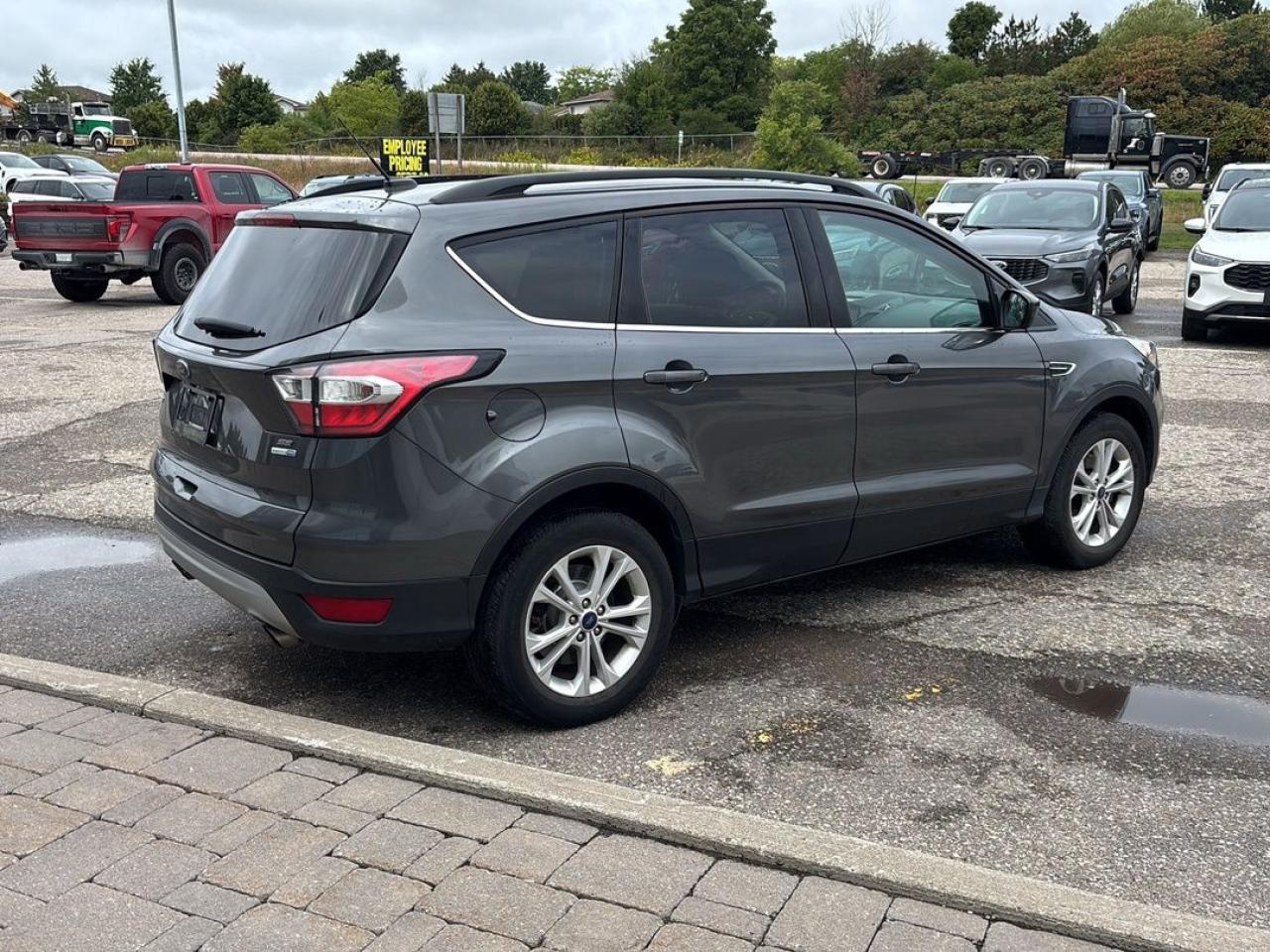 2017 Ford Escape SE Photo5