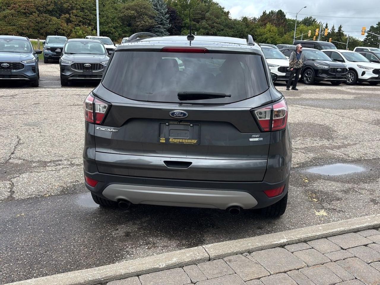 2017 Ford Escape SE Photo5