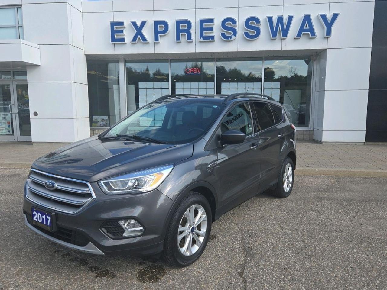 2017 Ford Escape SE Photo5