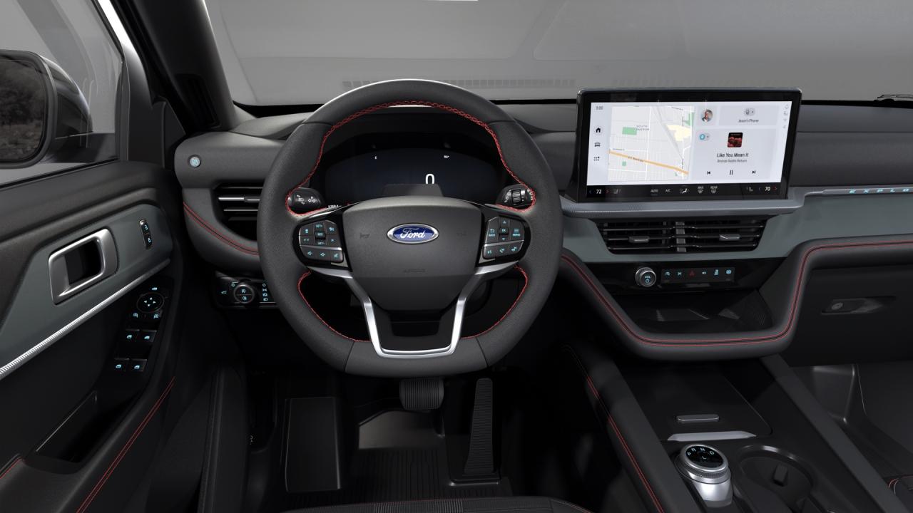 2025 Ford Explorer ST-Line Photo6