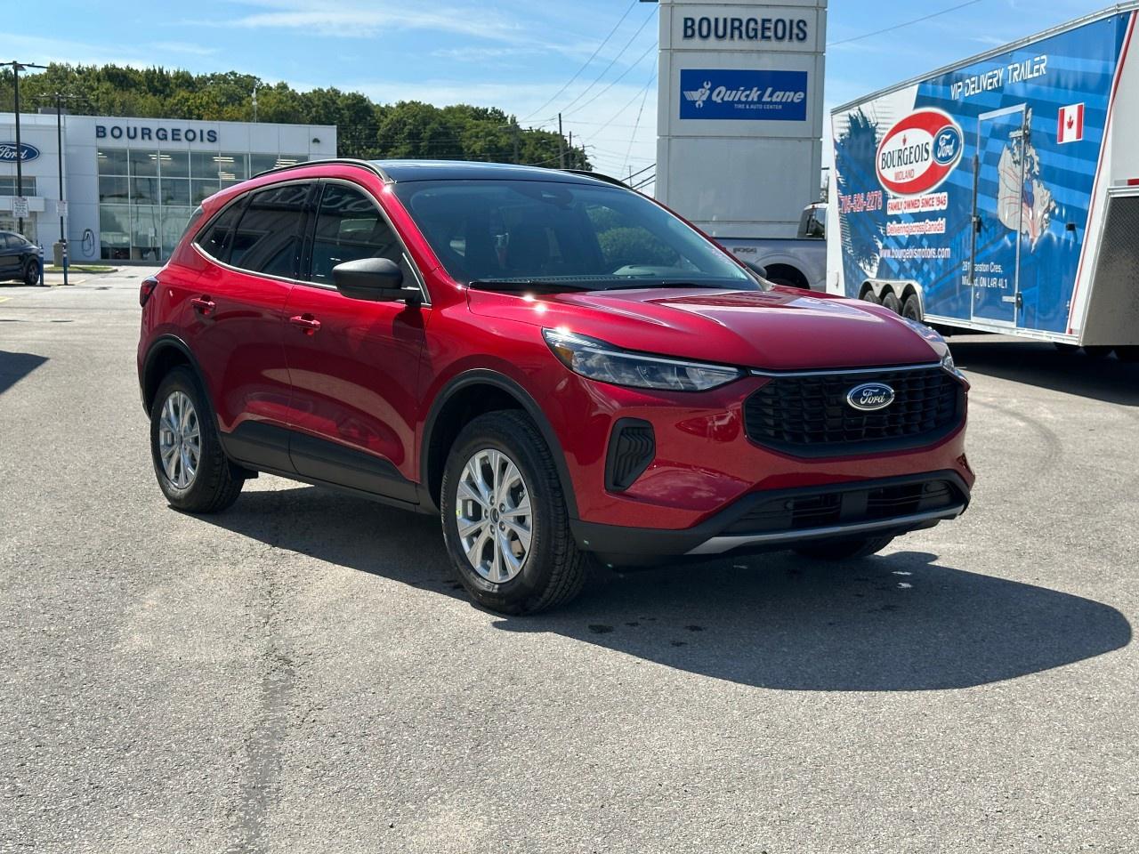 2025 Ford Escape Active AWD Photo3