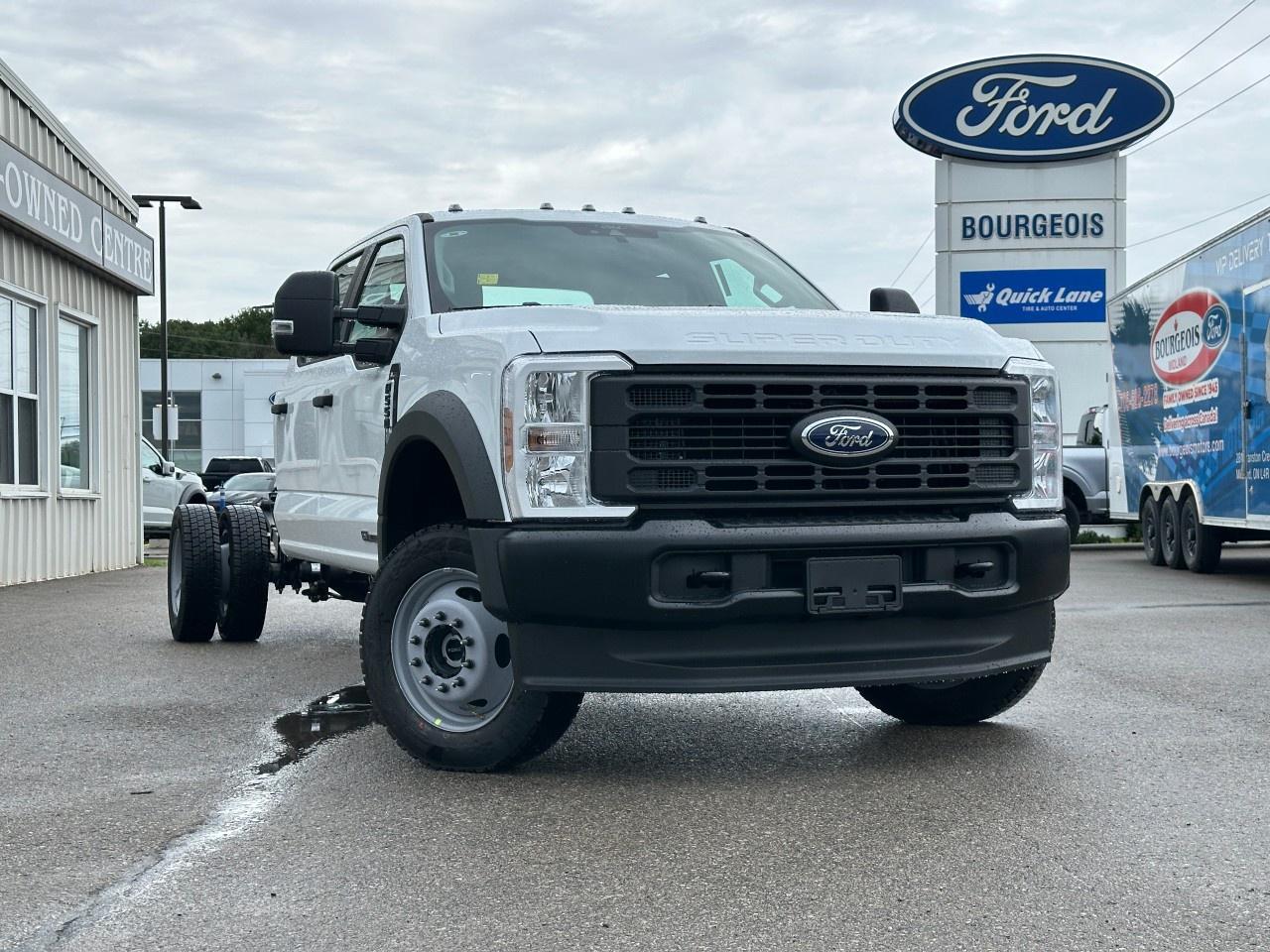 2026 Ford F-550 Super Duty DRW XL 4WD Crew Cab 203" WB 84" CA Photo0