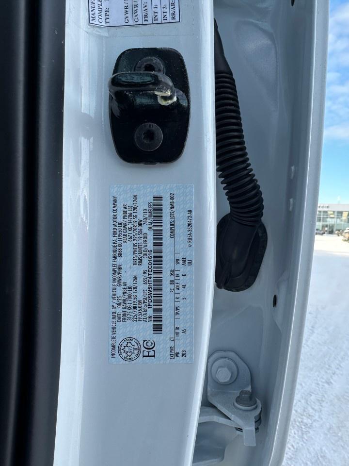 2026 Ford F-550 Super Duty DRW XL 4WD Crew Cab 203" WB 84" CA Photo