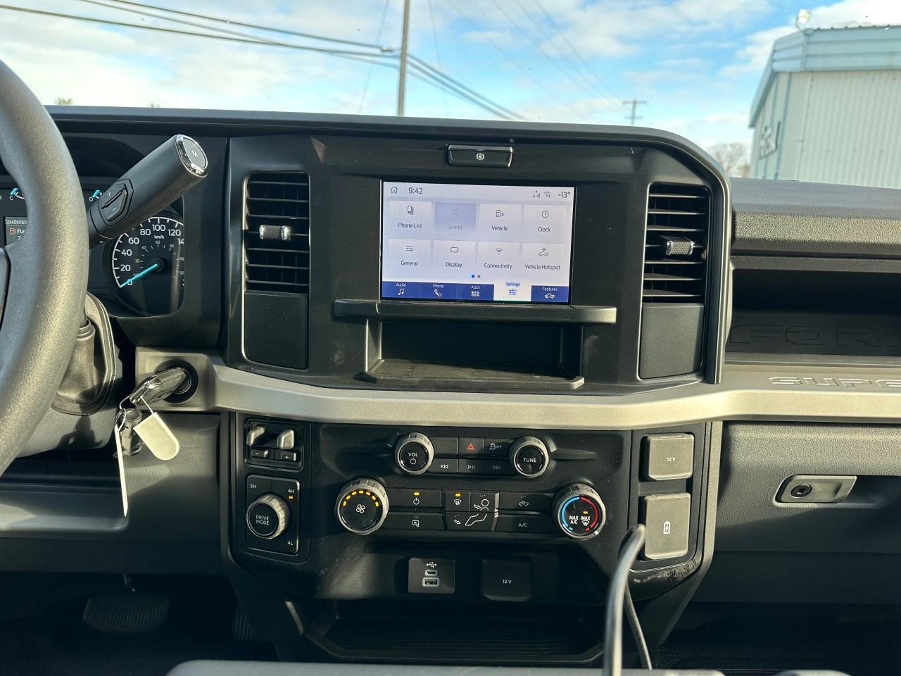 2026 Ford F-550 Super Duty DRW XL 4WD Crew Cab 203" WB 84" CA Photo