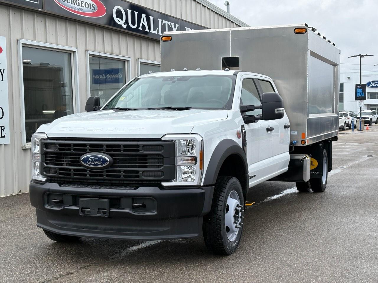 2026 Ford F-550 Super Duty DRW XL 4WD Crew Cab 203" WB 84" CA Photo
