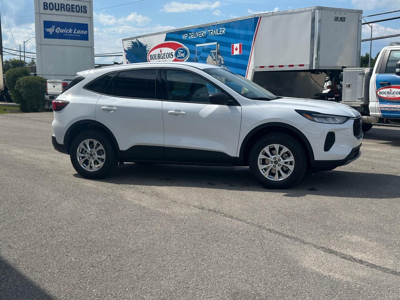 2025 Ford Escape Active AWD Photo4