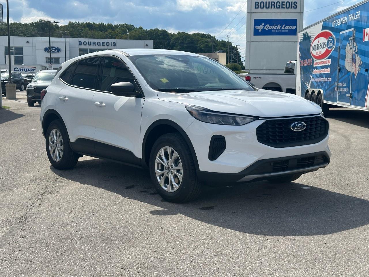 2025 Ford Escape Active AWD Photo3