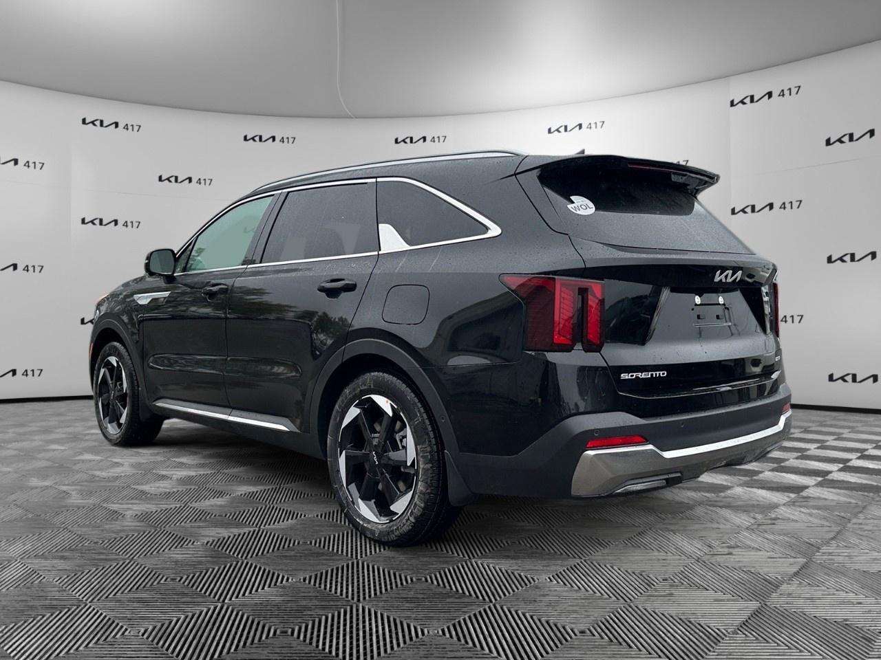 2026 Kia Sorento Plug-In Hybrid SX AWD Photo2