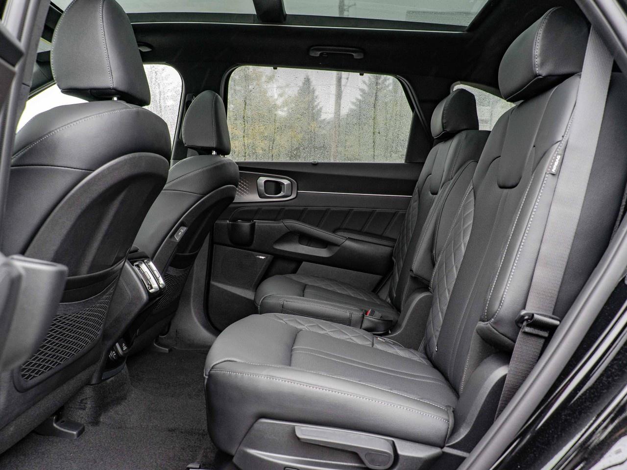 2026 Kia Sorento Plug-In Hybrid SX AWD Photo