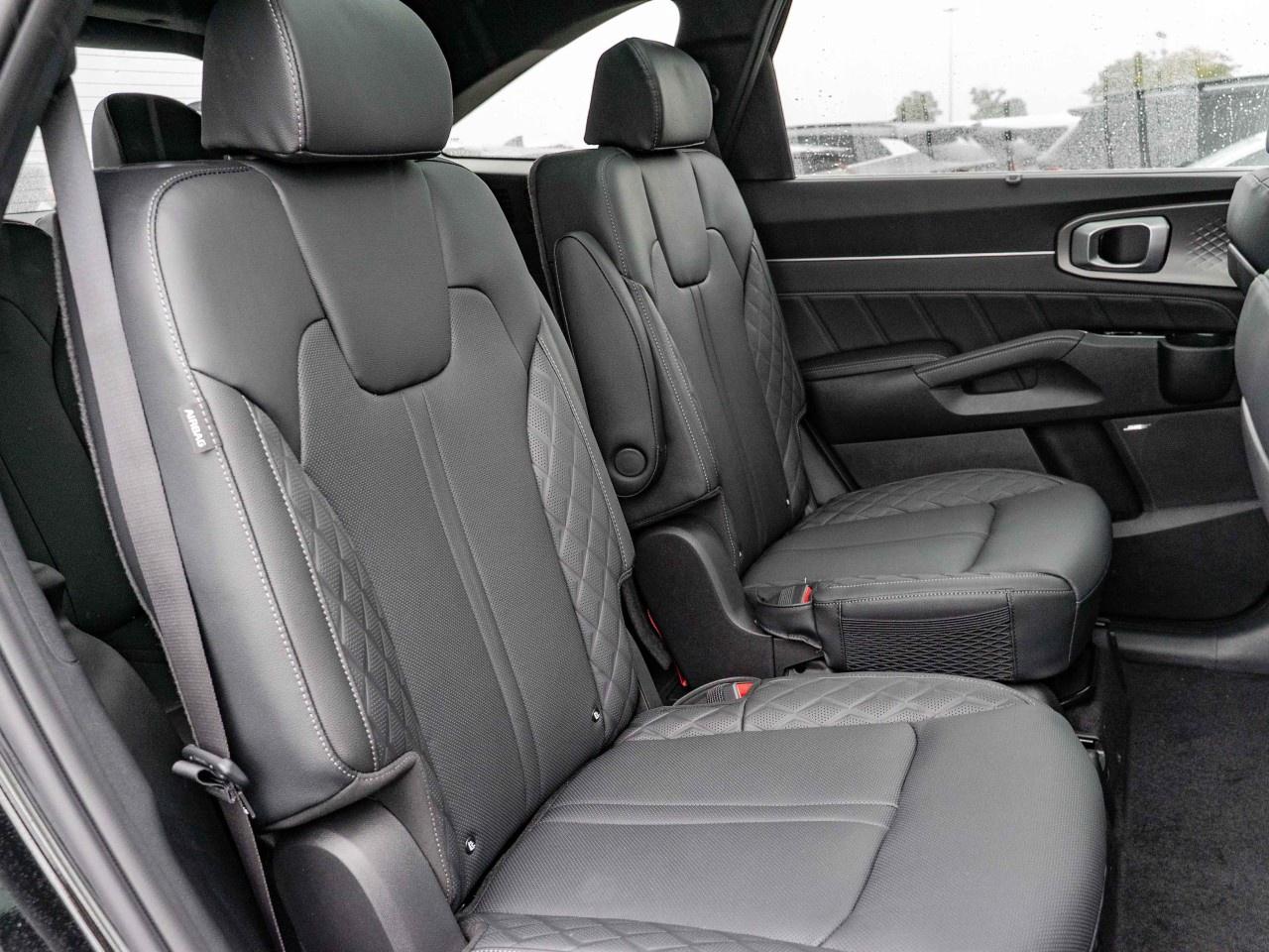 2026 Kia Sorento Plug-In Hybrid SX AWD Photo