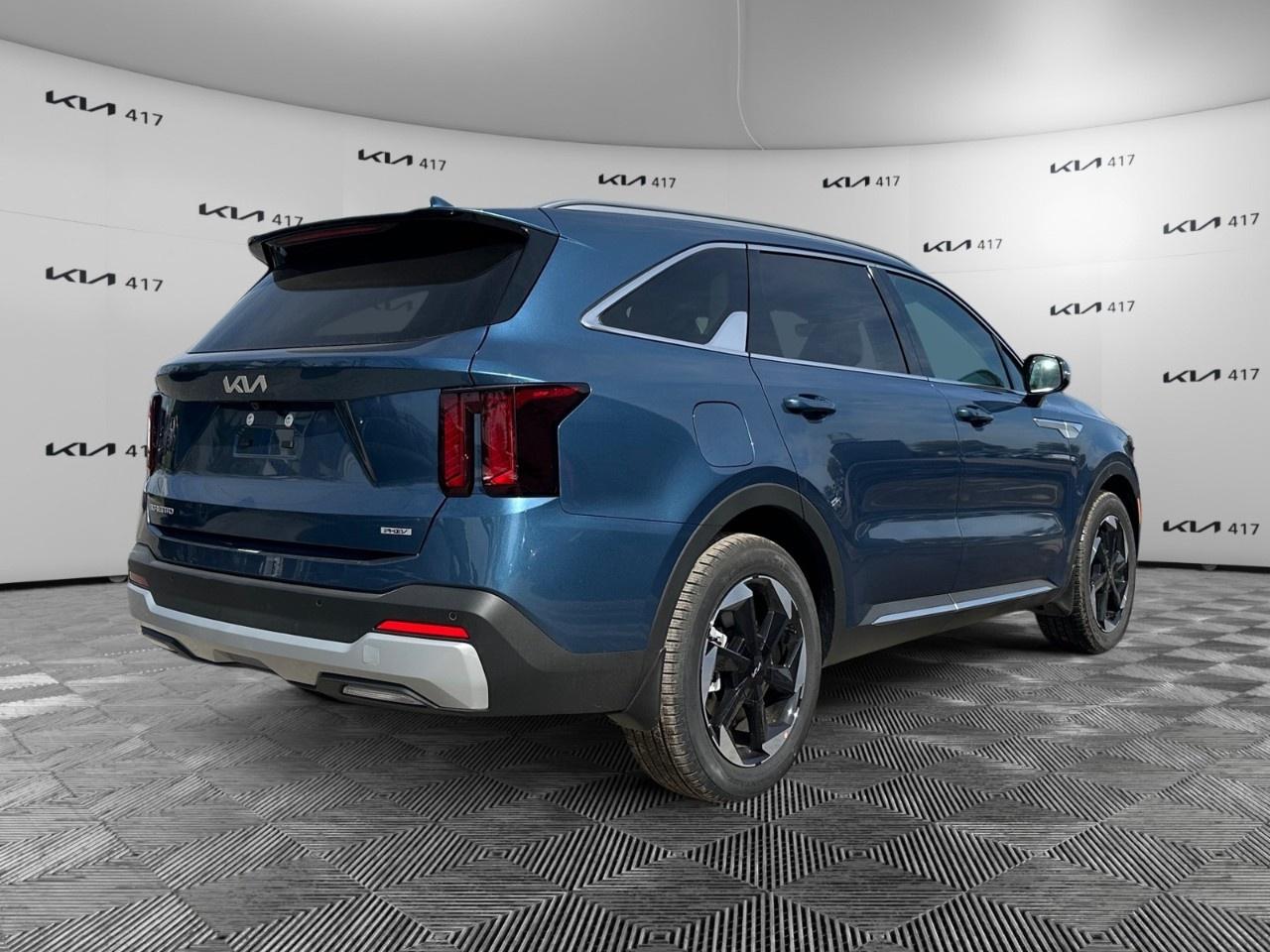 2026 Kia Sorento Plug-In Hybrid LX AWD Photo4