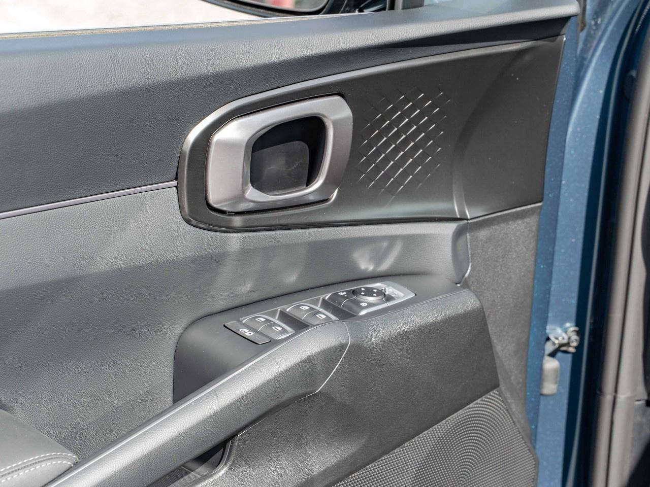 2026 Kia Sorento Plug-In Hybrid LX AWD Photo