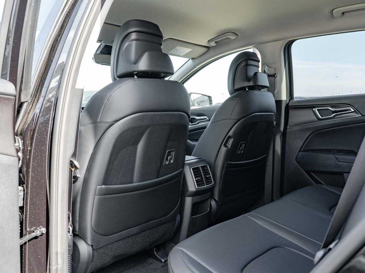 2026 Kia Sportage Plug-In Hybrid EX AWD Photo