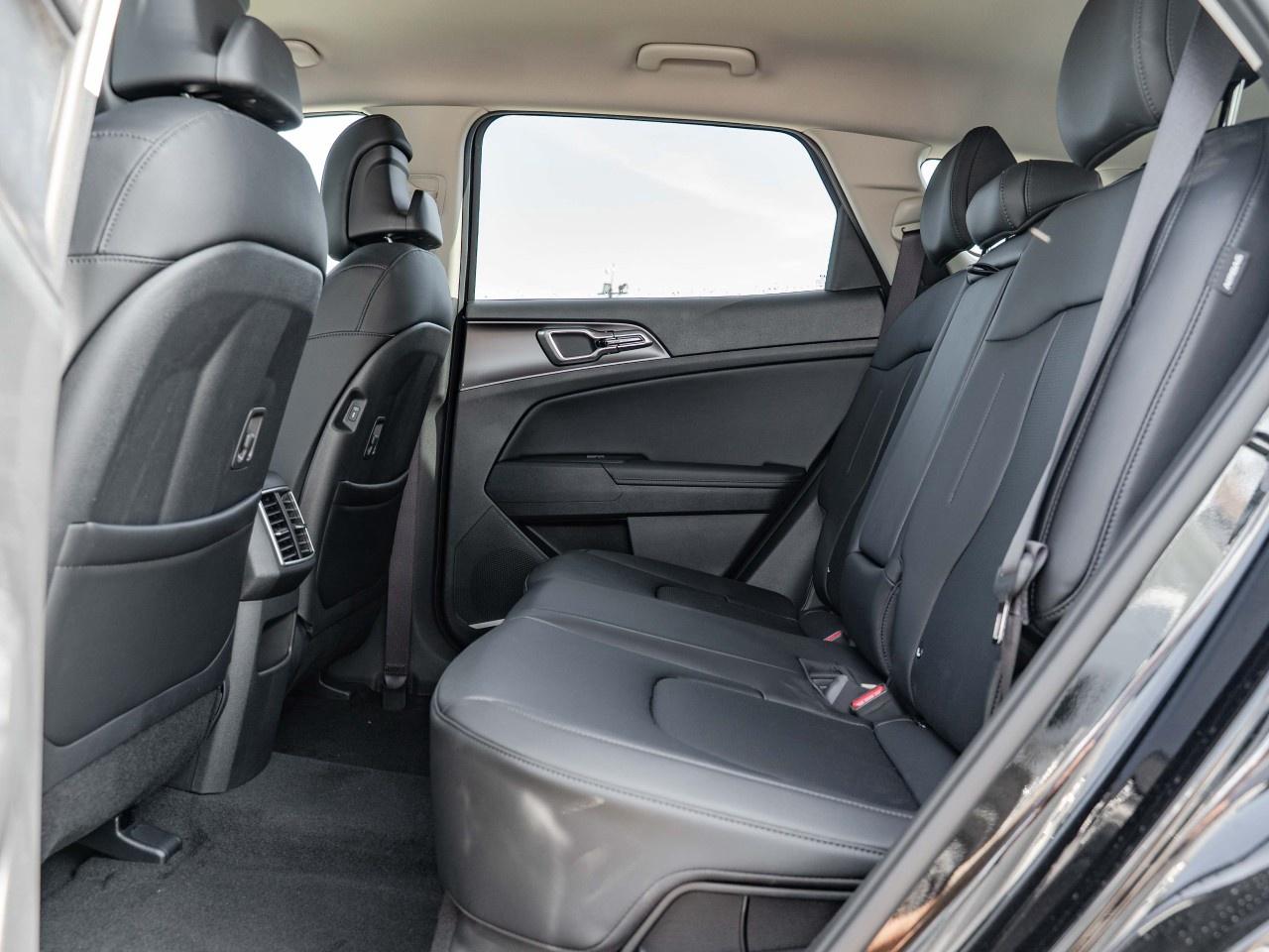 2026 Kia Sportage Plug-In Hybrid EX AWD Photo