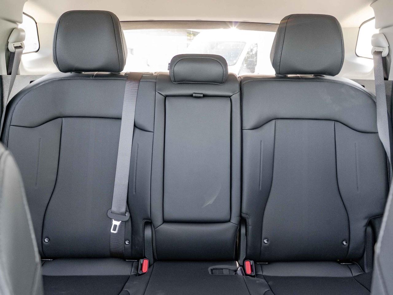 2026 Kia Sportage Plug-In Hybrid EX AWD Photo