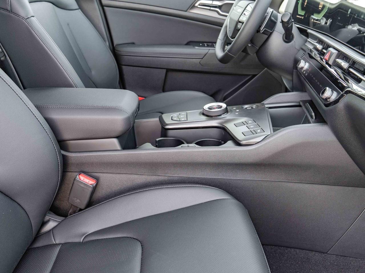 2026 Kia Sportage Plug-In Hybrid EX AWD Photo