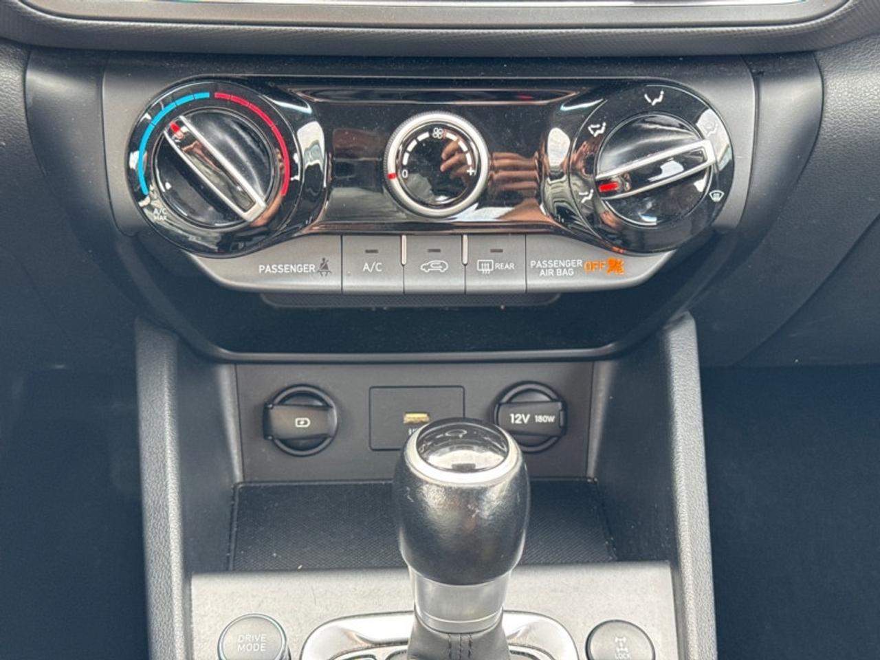 2022 Hyundai KONA Preferred AWD  -  Heated Seats Photo