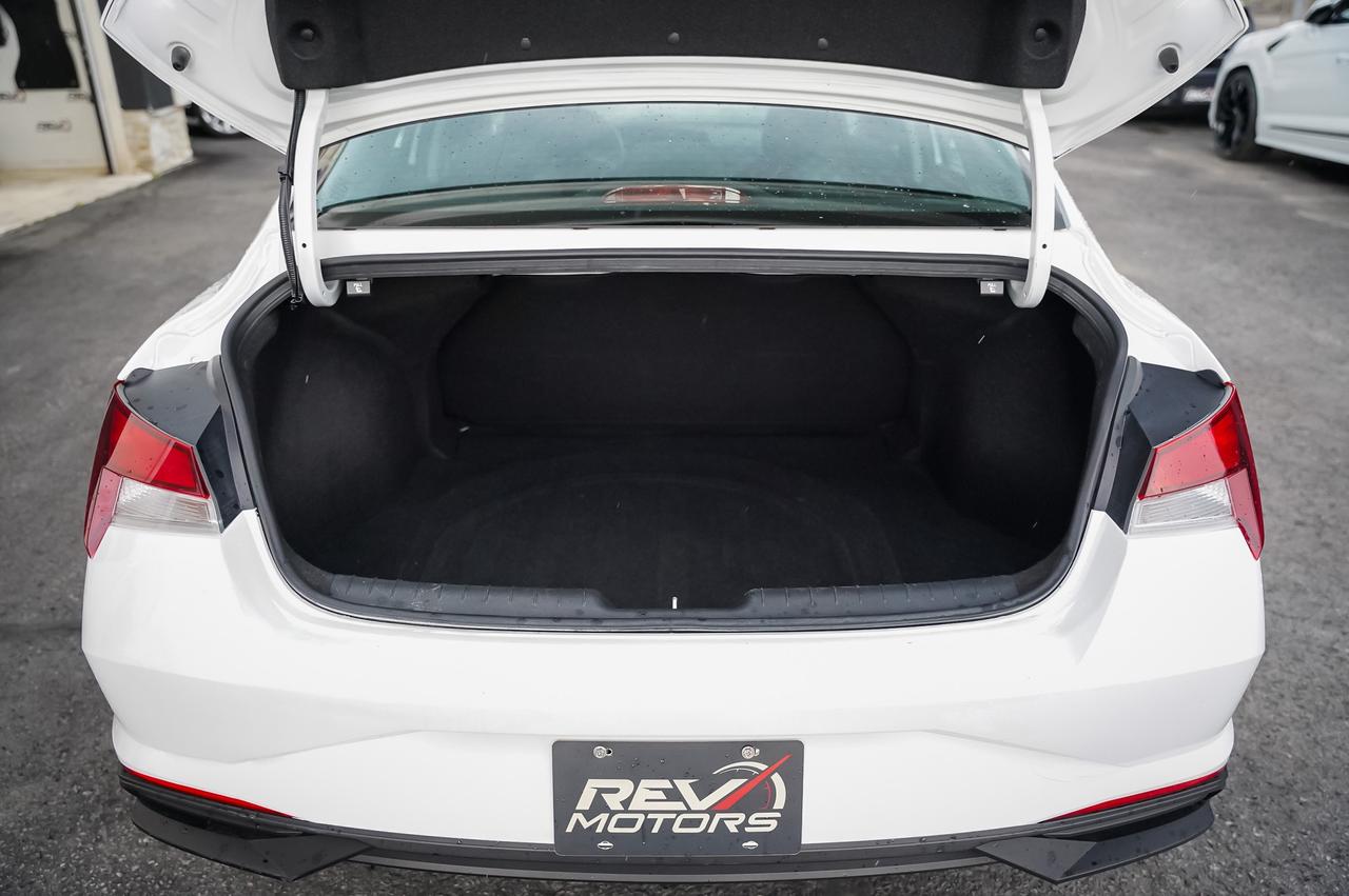 2021 Hyundai Elantra SEL Photo