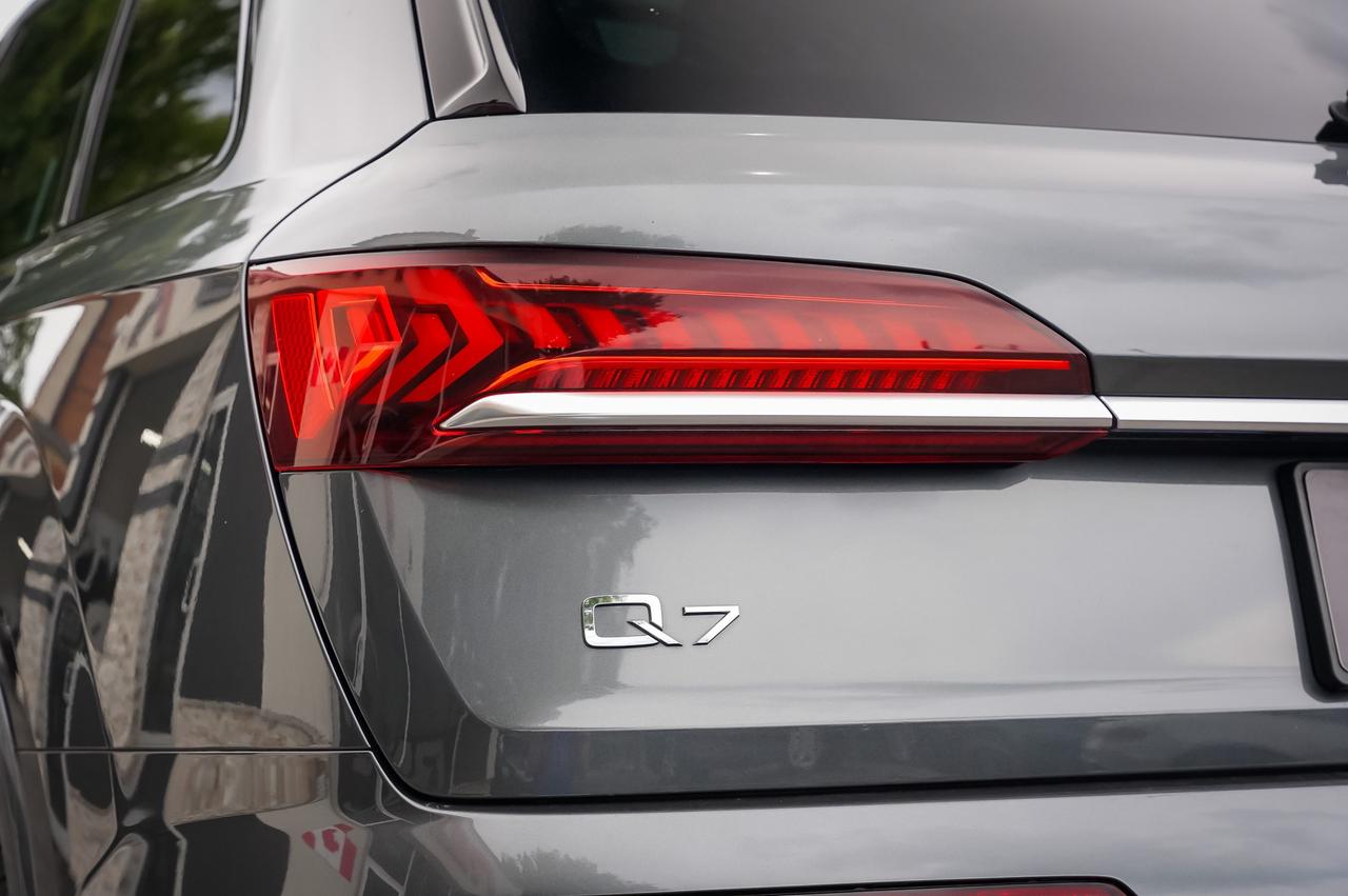 2021 Audi Q7 PROGRESSIV Photo